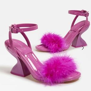 ISO Brenna Heel Circus Sam Edelman